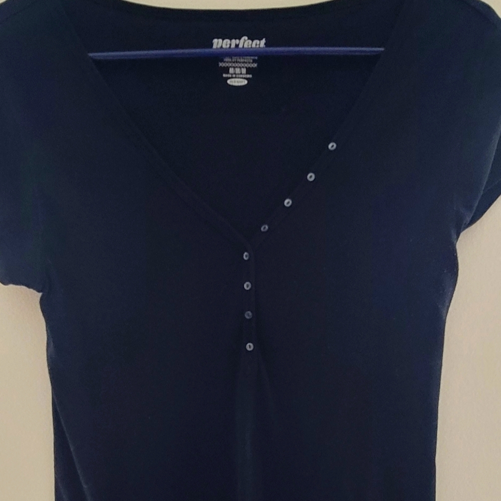 Black perfect fit tee